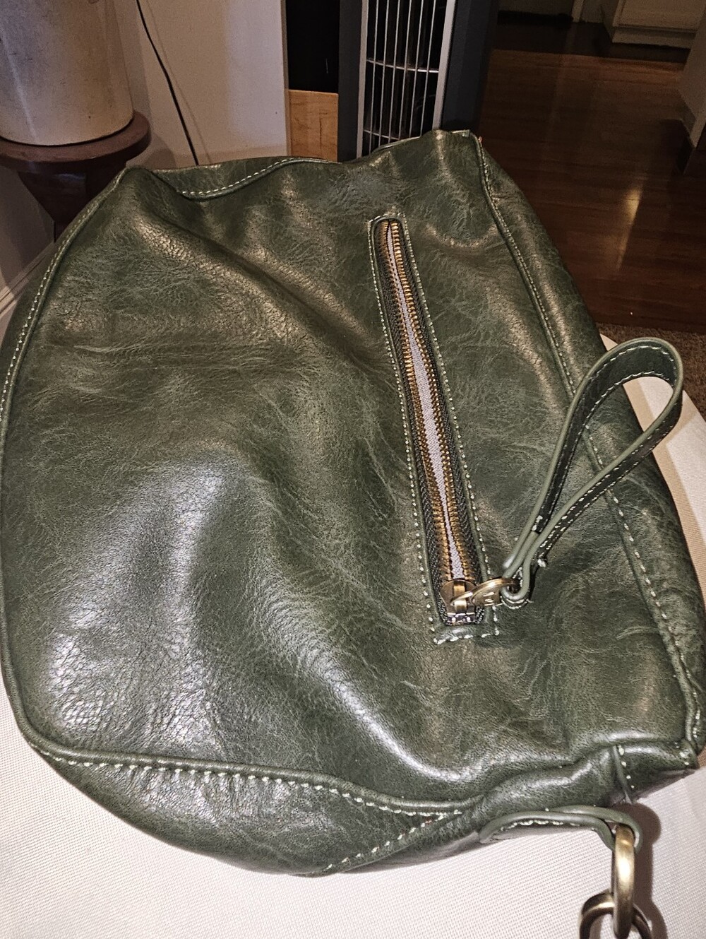 Joy Susan Crossbody Sling Bag - Picture 3 of 3